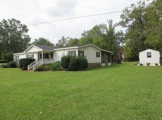 1101 Calhoun Rd E, Greenwood, SC 29646