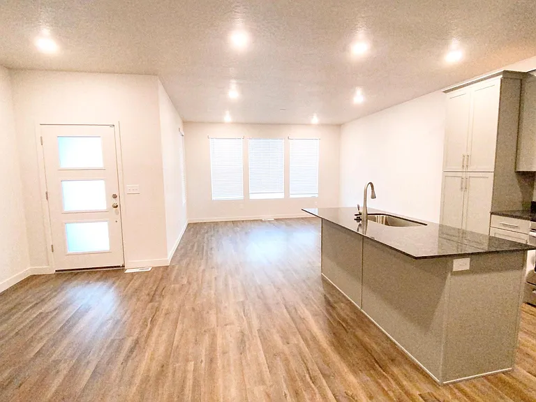 7397 S Olivine River Ln W — Photo 6