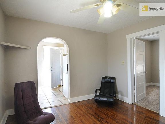 4th image of 6702 S Elm St