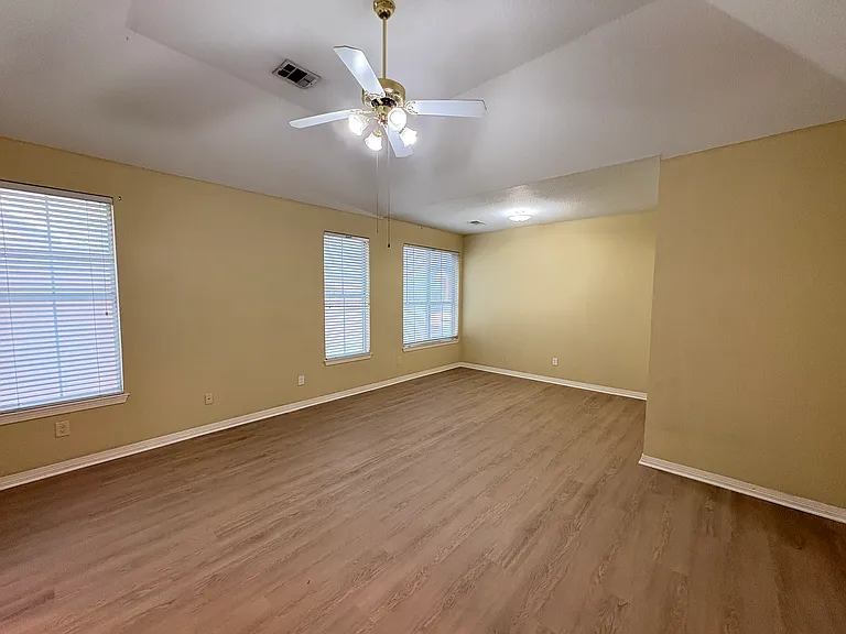 8713 Watersway Dr — Photo 4