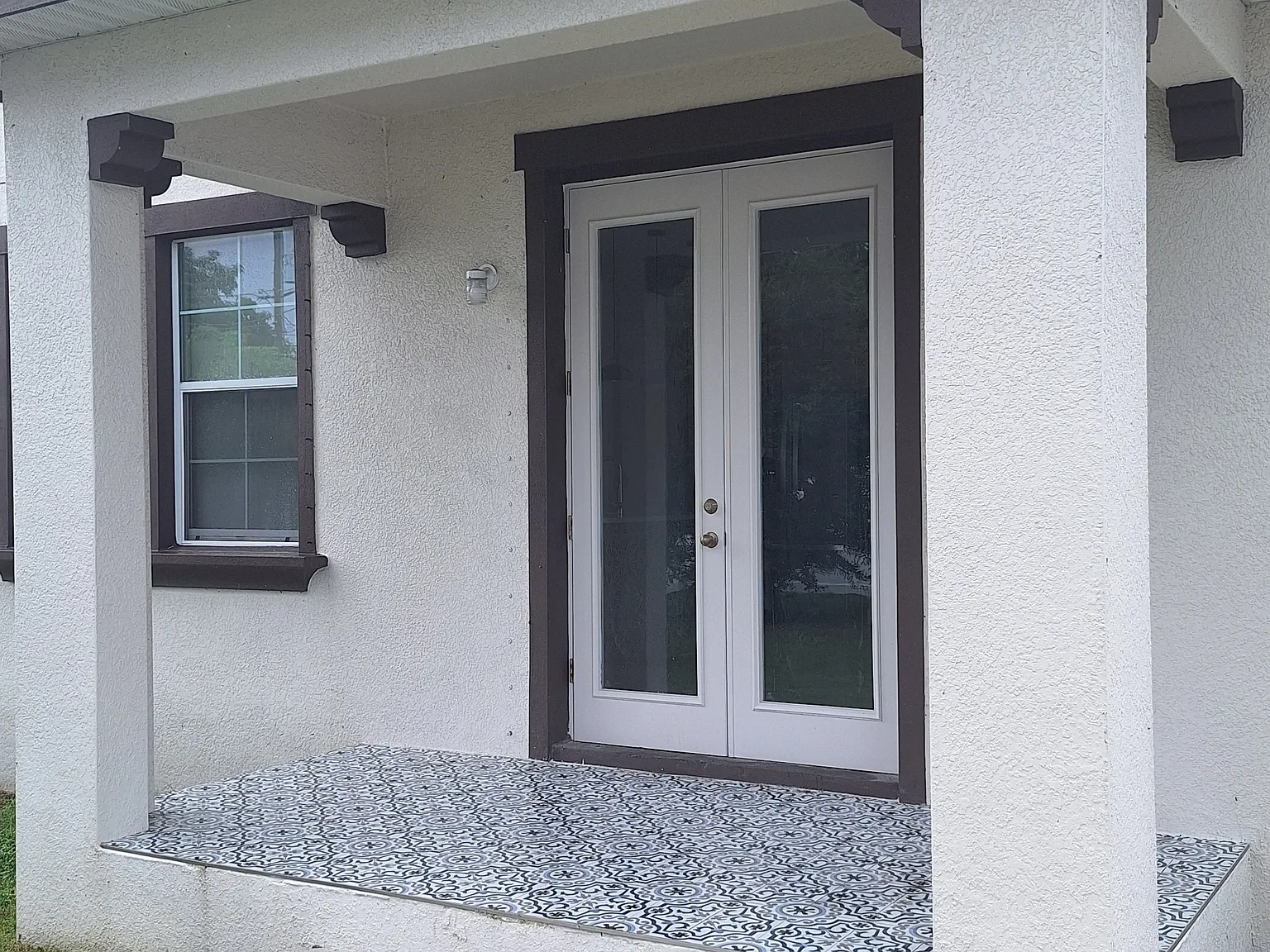 4 bed, 2272 sqft, $4,500 — Photo 2
