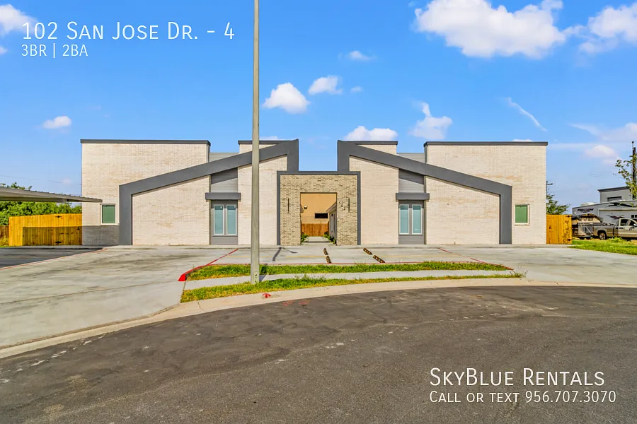 "Spacious 3-Bedroom Gem with Granite Countertops and 2 Full Baths in Mission, TX!" — Photo 2
