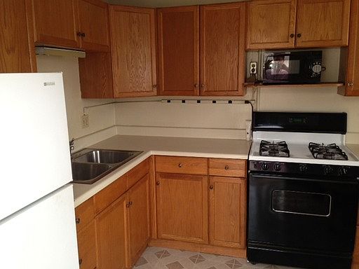 1st image of 4825 Dubois Dr