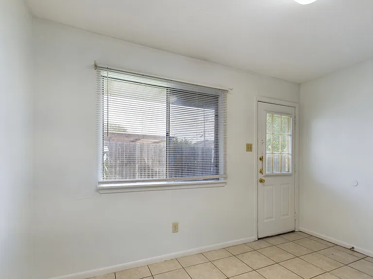 1601 George Bush Dr E #B — Photo 11
