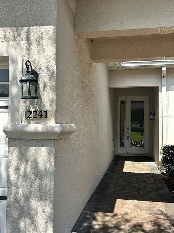 3 bed, 2.0 bath, 1599 sqft, $2,400 — Photo 2