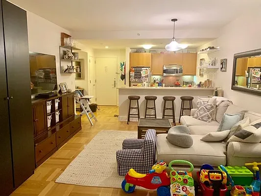 Rented by Owner | media 13