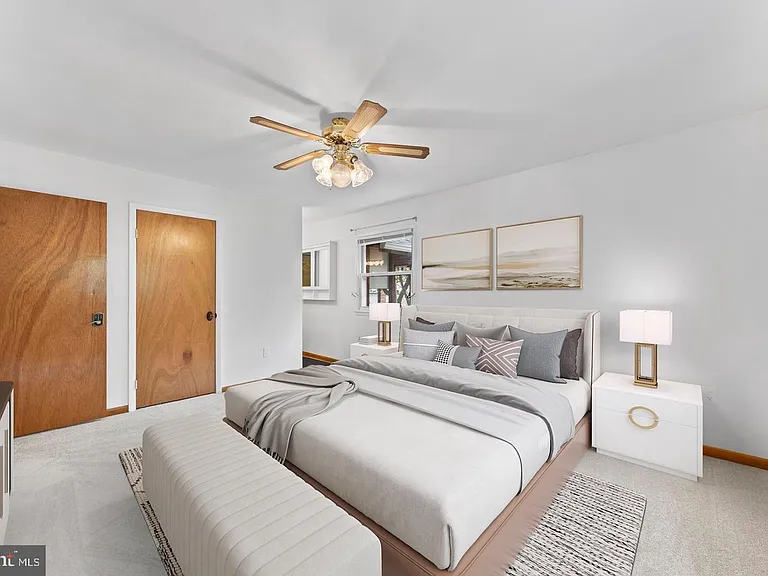 13501 Kelmont Ct — Photo 12