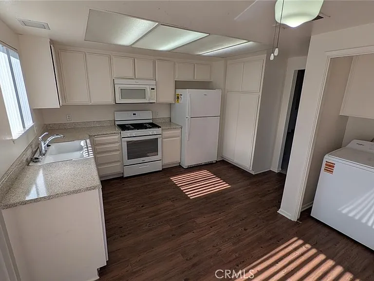 43378 Martini Ct #B — Photo 6