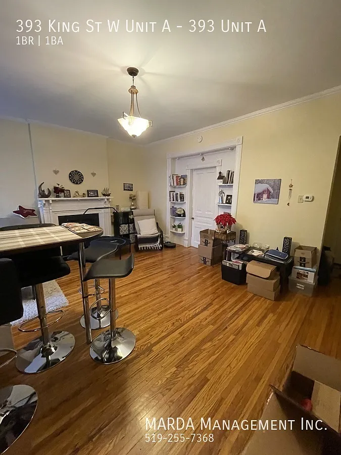 Spacious 1 Bed/1 Bath Unit Downtown Chatham + Hydro! — Photo 1
