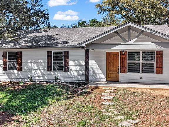 2nd image of 1830 Hitching Post Rd