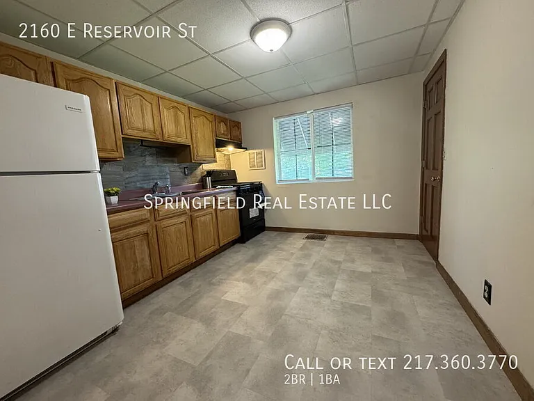 2160 E Reservoir St — Photo 6
