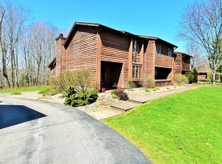4472 Devonshire Dr #A, Youngstown, OH 44512