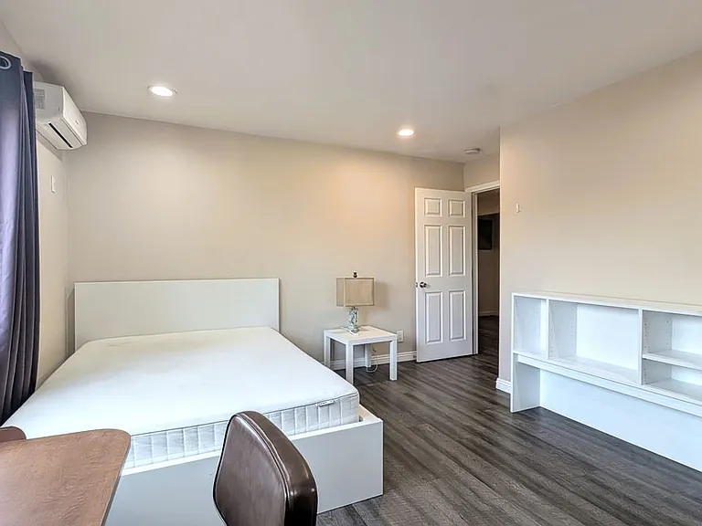 1299 W 37th Dr #1 — Photo 9