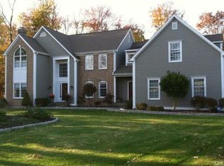 35 Nickel Pl, Monroe, CT 06468