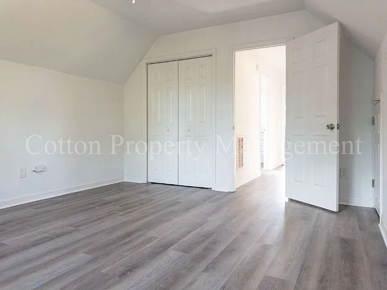 824 Haymarket Ln — Photo 36