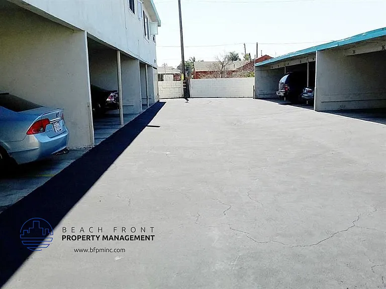 10305 Buford Ave. — Photo 16
