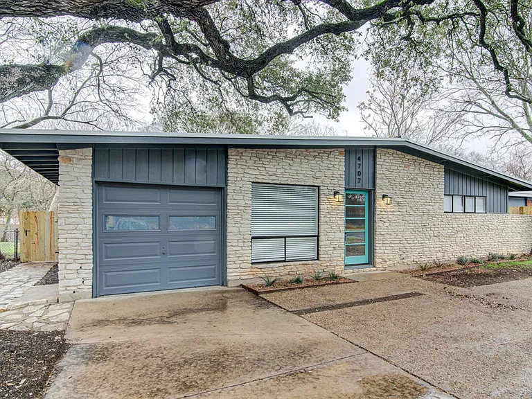 4707 Menchaca Rd — Photo 3