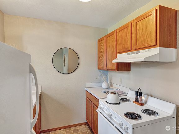 5th image of 11109 SE 224th Place
