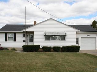 405 E Union St, Walbridge, OH 43465