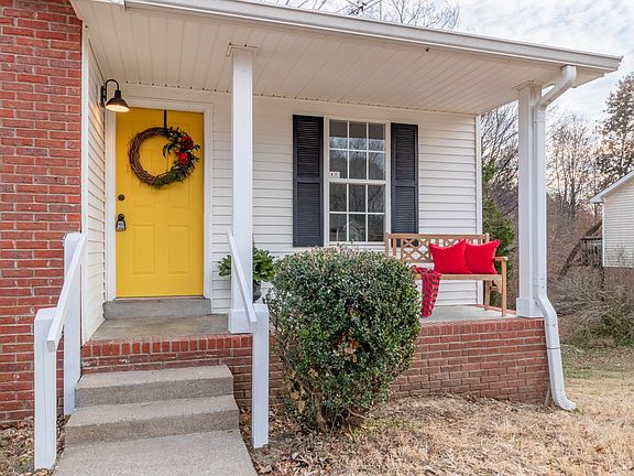 4th image of 743 Acorn Dr