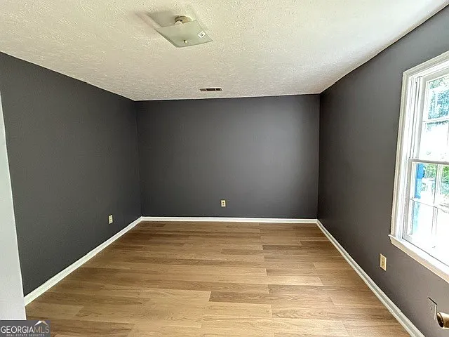 408 E Bacon St — Photo 7