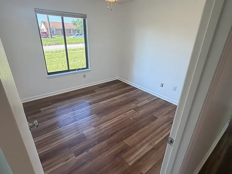 205 Madison Hills Blvd — Photo 2