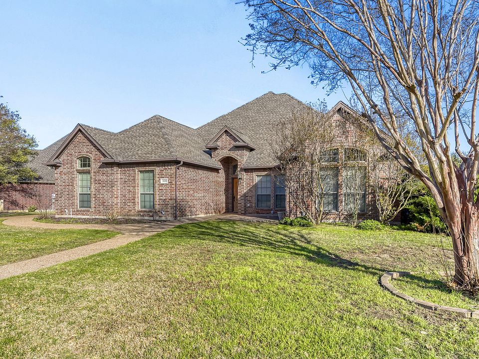 1st image of 1820 Lake Glen Trl