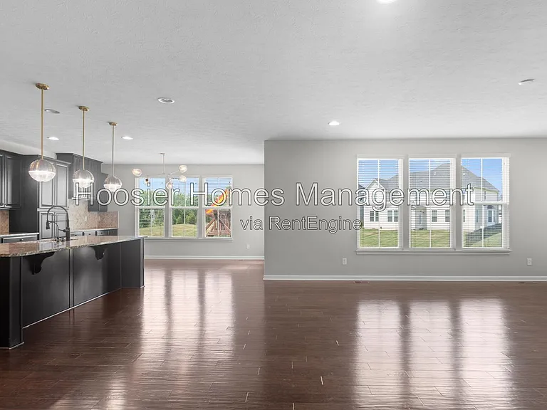 4550 Avedon Way — Photo 7