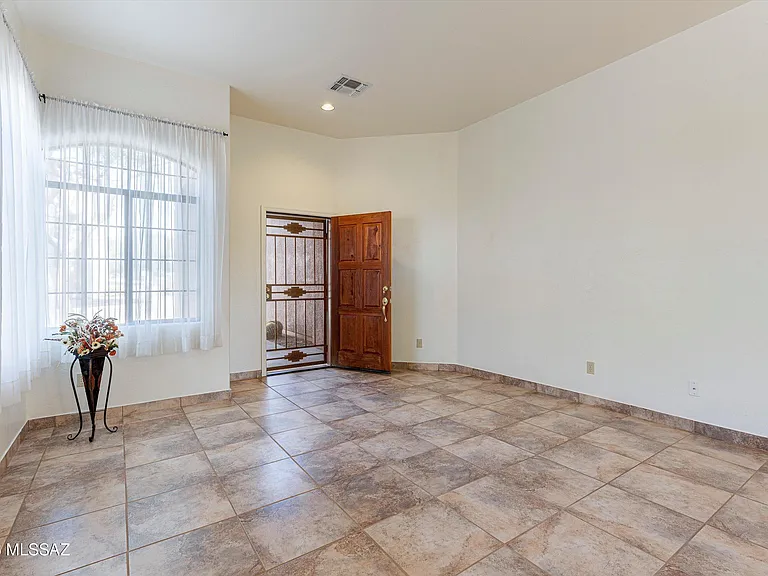 3177 W Flowering Cactus Ct — Photo 3