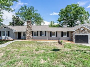 615 Forest Hill Rd, Macon, GA 31210