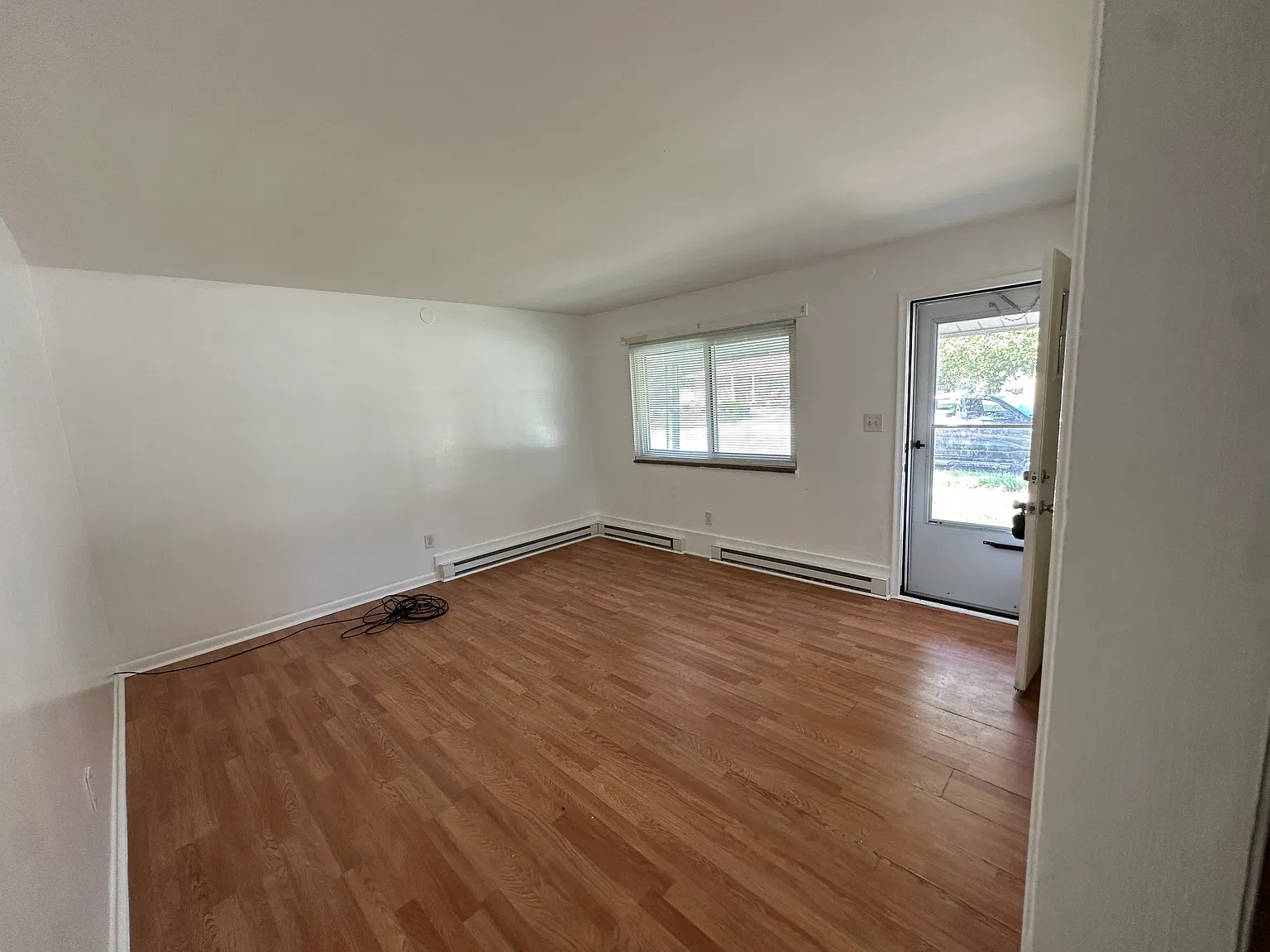 19260 Collinson Ave — Photo 3
