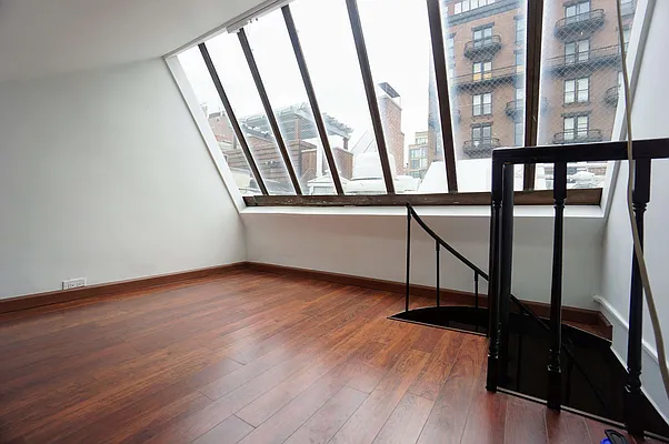 Rented by Compass | media 13