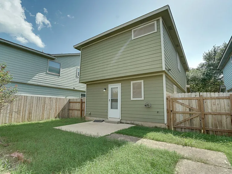 9405 Rowlands Sayle Rd — Photo 20