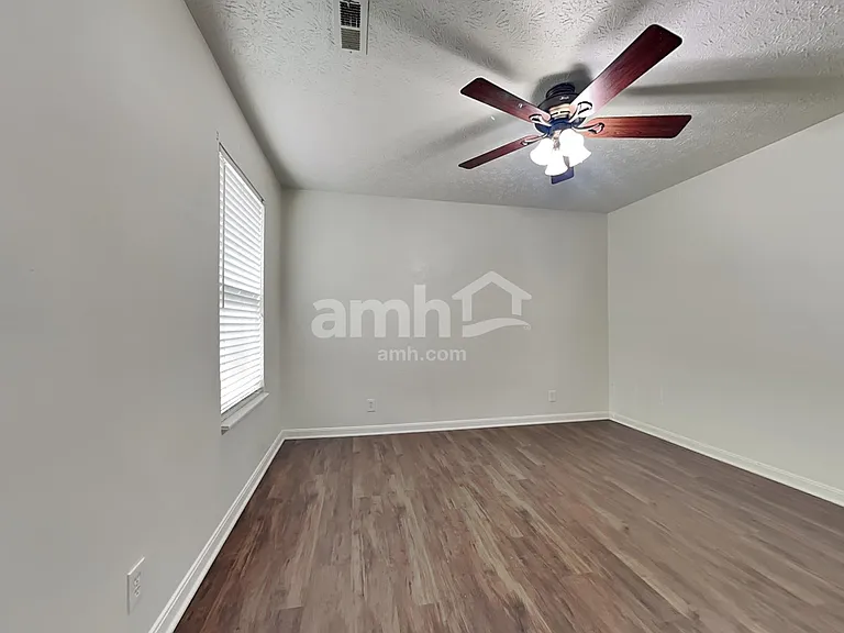 743 Elm Tree Dr — Photo 17