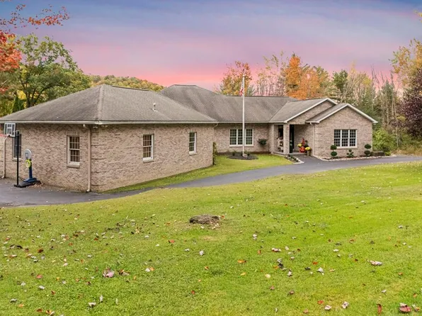 444 Lakeside Dr, Sayre, PA 18840