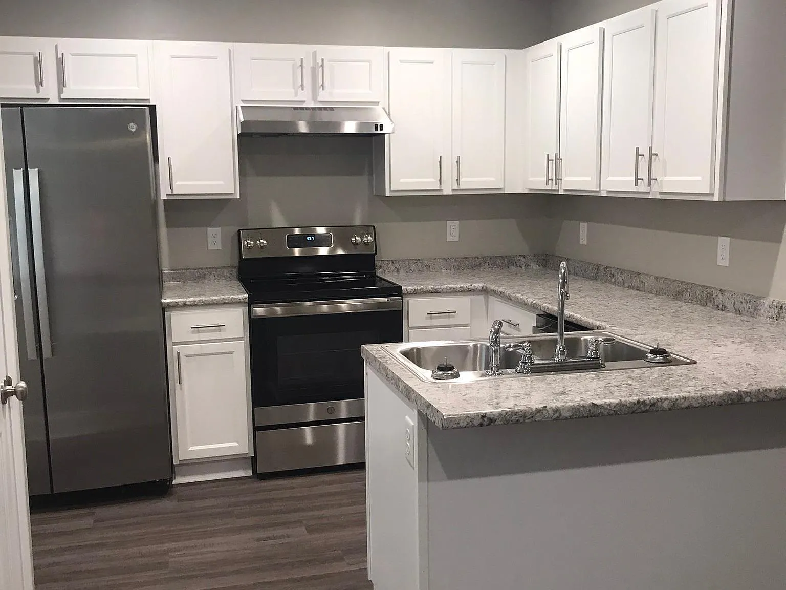 2472 Brannen Rd — Photo 1