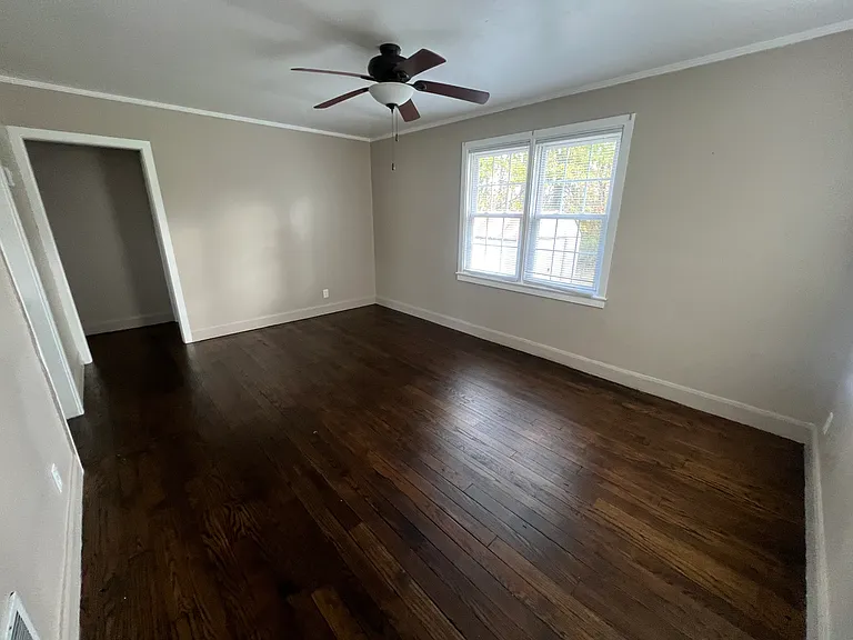 1759-1761 Huron Rd SE — Photo 3