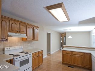 184 H Mitchell Dr, Brownsboro, AL 35741