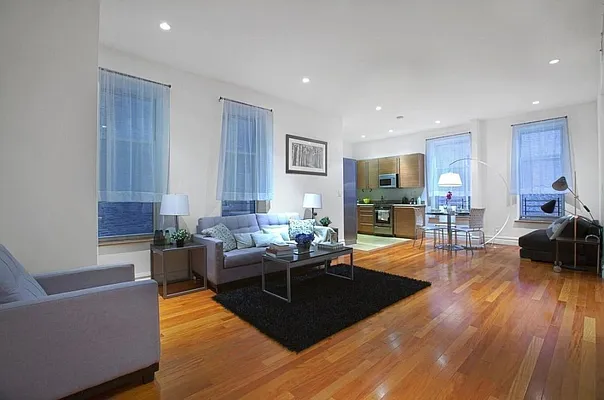 Rented by Compass | media 42