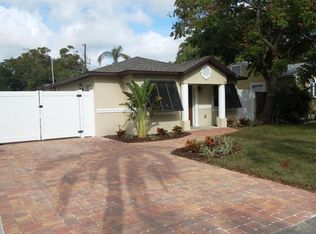 465 48th Ave N, Saint Petersburg, FL 33703