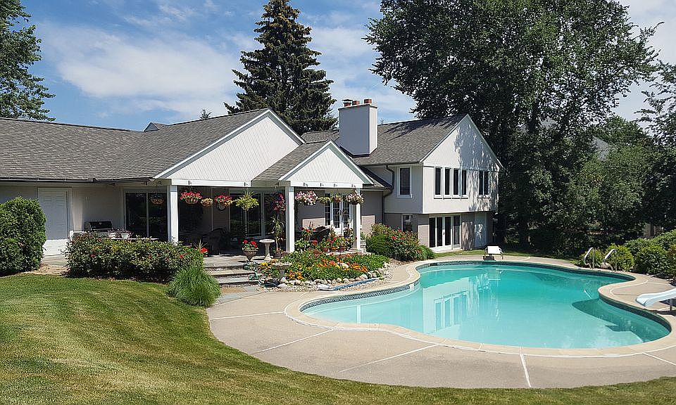 1st image of 1561 Tully Ct