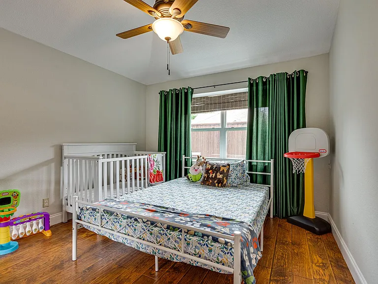 10236 Quest Dr — Photo 23