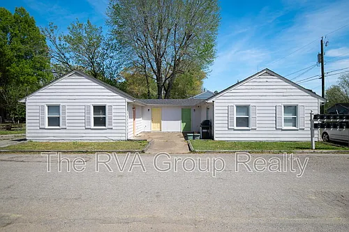 3805 Woodlawn St #12 Photo 1