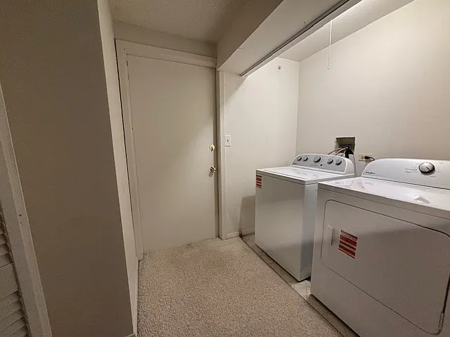 905 Casey Ct #1 — Photo 37