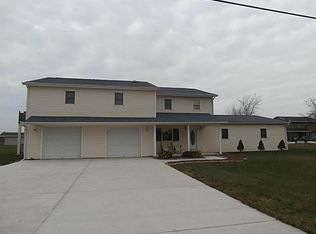 14932 Dohoney Rd, Defiance, OH 43512