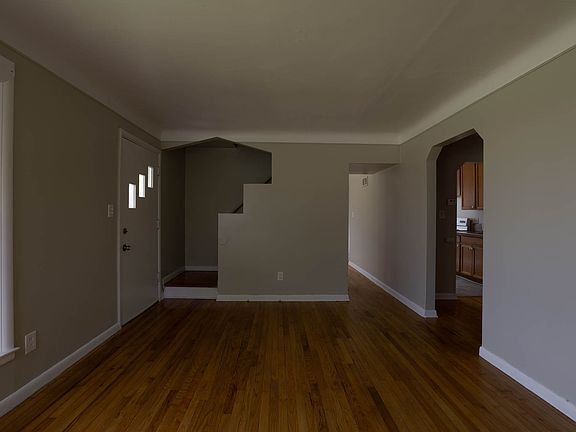 4th image of 24535 Brittany Ave