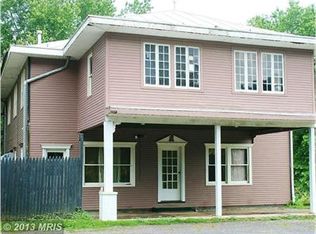 10141 Capon River Rd, Yellow Spring, WV 26865