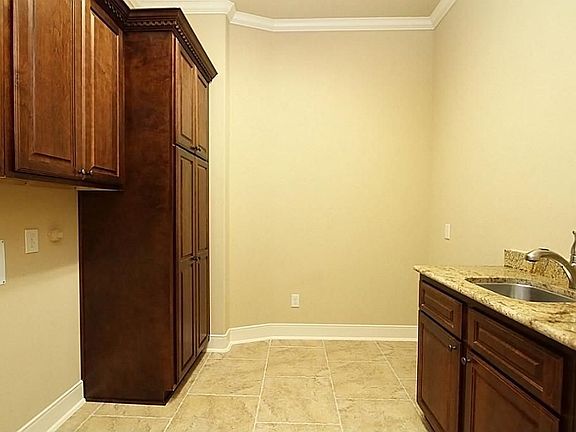 5th image of 13618 Kluge Corner Ln