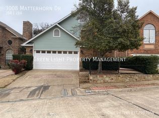 3008 Matterhorn Dr, Bedford, TX 76021