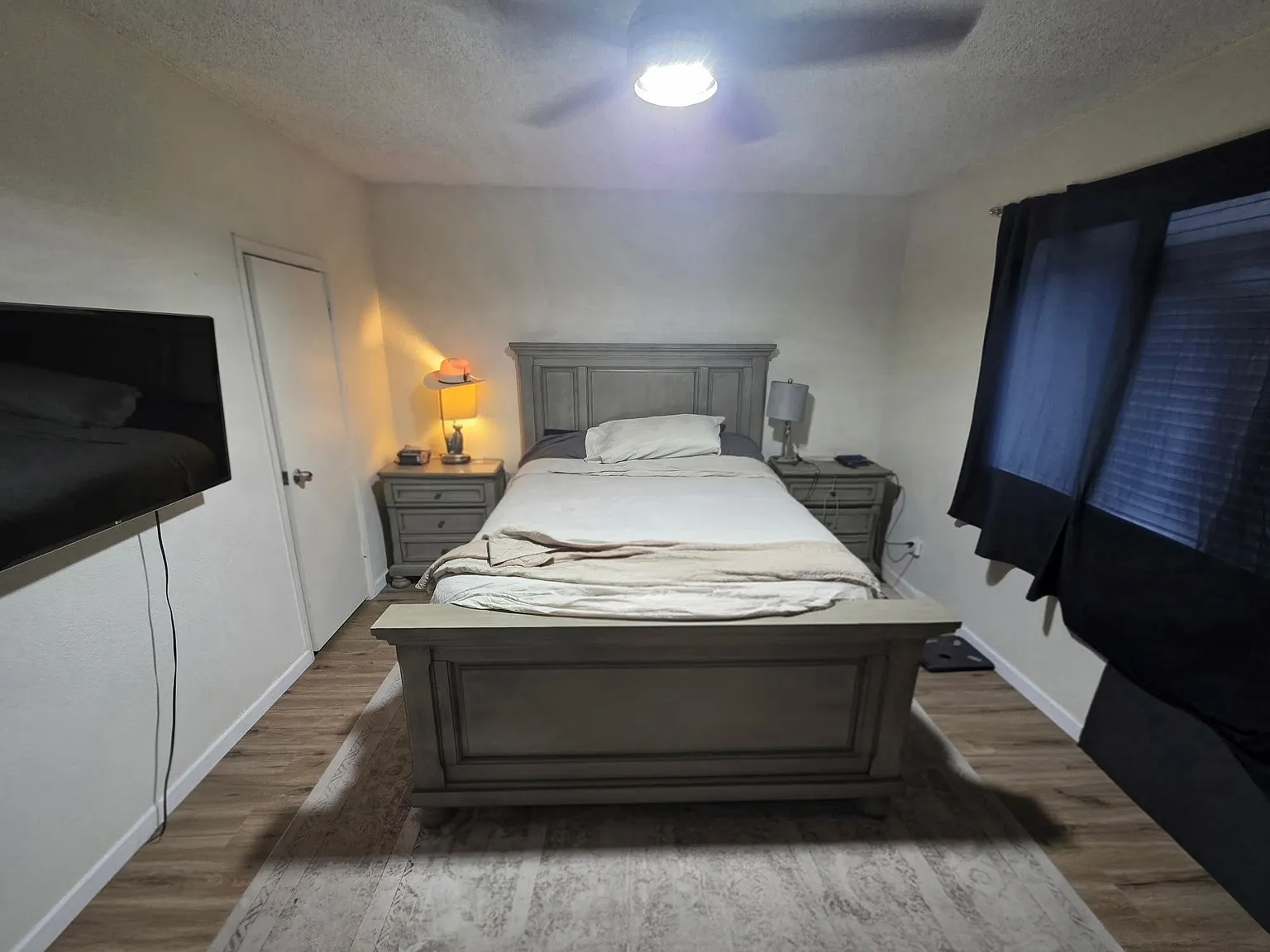 3 bed, 1343 sqft, $2,400 — Photo 2